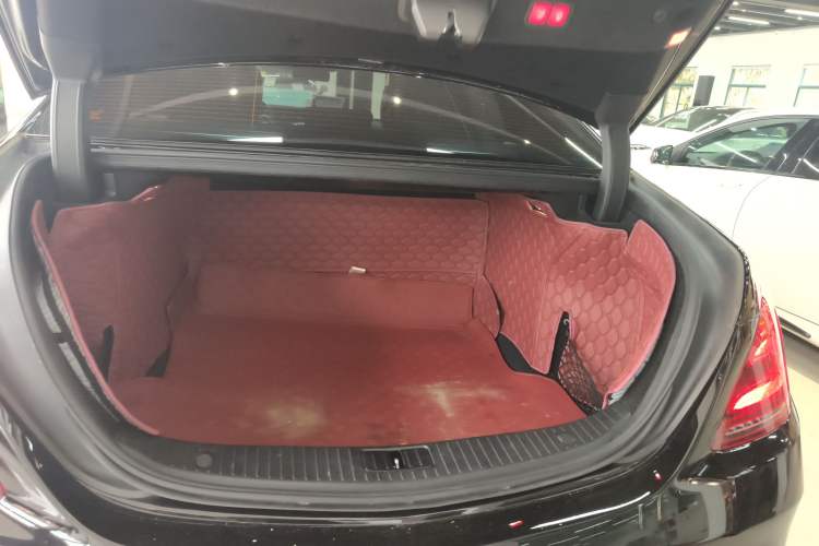 Used Mercedes-Benz S-Class 2020 S 450 L 4MATIC Exclusive Edition Trunk