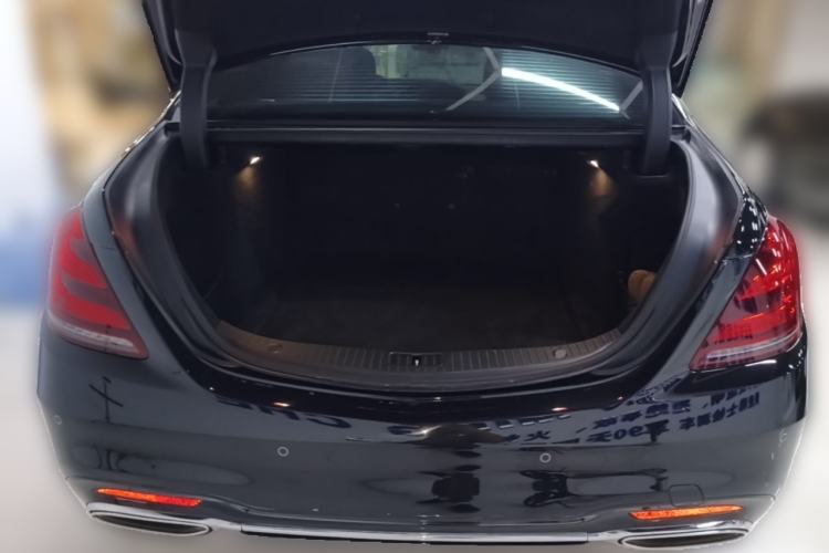 Used Mercedes-Benz S-Class 2020 S 450 L 4MATIC Exclusive Edition Trunk