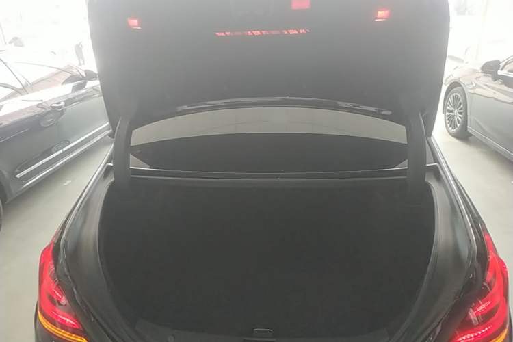 Used Mercedes-Benz S-Class 2020 S 350 L Business Class Ultimate Edition Trunk