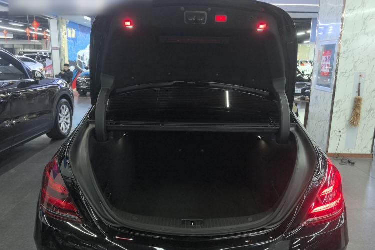 Used Mercedes-Benz S-Class 2020 S 350 L Business Class Ultimate Edition Trunk