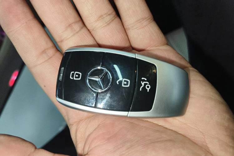 Used Mercedes-Benz S-Class 2020 S 350 L Business Class Ultimate Edition Vehicle Key