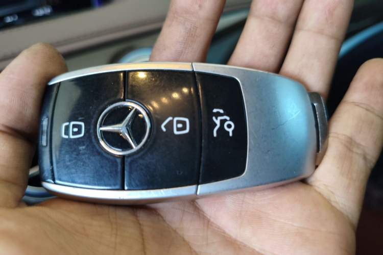 Used Mercedes-Benz S-Class 2020 S 350 L Business Class Ultimate Edition Vehicle Key
