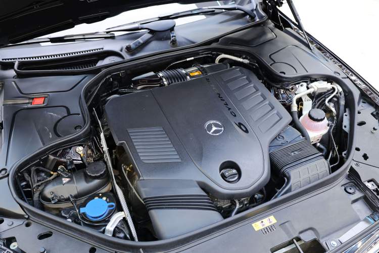 Used Mercedes-Benz S-Class 2020 S 450 L 4MATIC Exclusive Edition Engine Bay