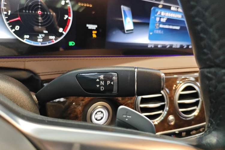 Used Mercedes-Benz S-Class 2020 S 350 L Business Class Ultimate Edition Gear Lever