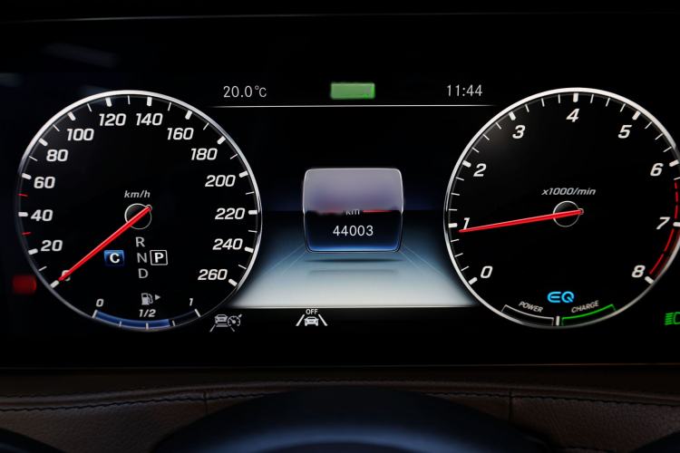 Used Mercedes-Benz S-Class 2020 S 450 L 4MATIC Exclusive Edition Instrument Cluster