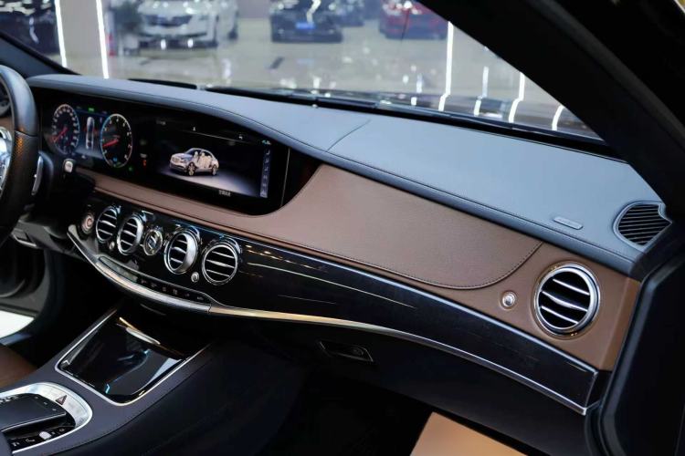 Used Mercedes-Benz S-Class 2020 S 450 L 4MATIC Exclusive Edition Interior 5