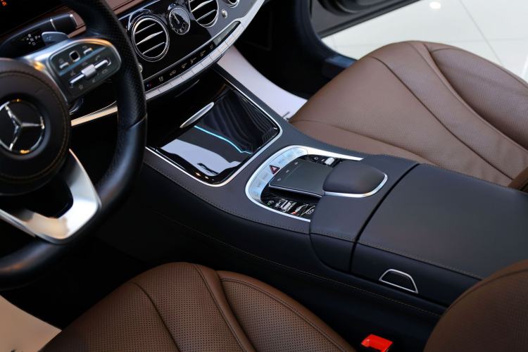 Used Mercedes-Benz S-Class 2020 S 450 L 4MATIC Exclusive Edition Interior 6