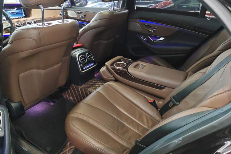 Used Mercedes-Benz S-Class 2020 S 350 L Business Class Ultimate Edition Left Rear Seat