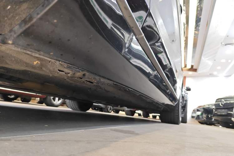 Used Mercedes-Benz S-Class 2020 S 350 L Business Class Ultimate Edition Left Side Sill