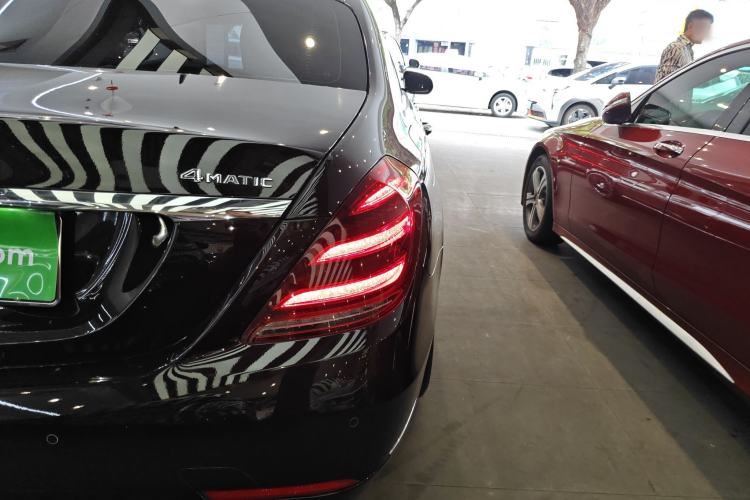 Used Mercedes-Benz S-Class 2020 S 350 L Business Class Ultimate Edition Right Rear Taillight