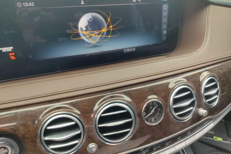 Used Mercedes-Benz S-Class 2020 S 350 L Business Class Ultimate Edition Audio And AC Panel