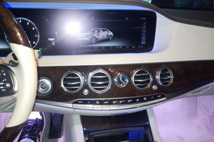 Used Mercedes-Benz S-Class 2020 S 350 L Exclusive Edition Prestige Collection Audio And AC Panel