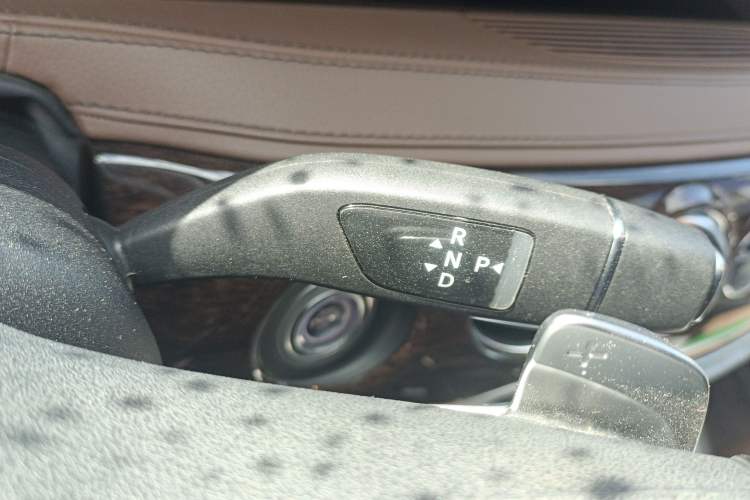 Used Mercedes-Benz S-Class 2020 S 350 L Business Class Ultimate Edition Gear Lever