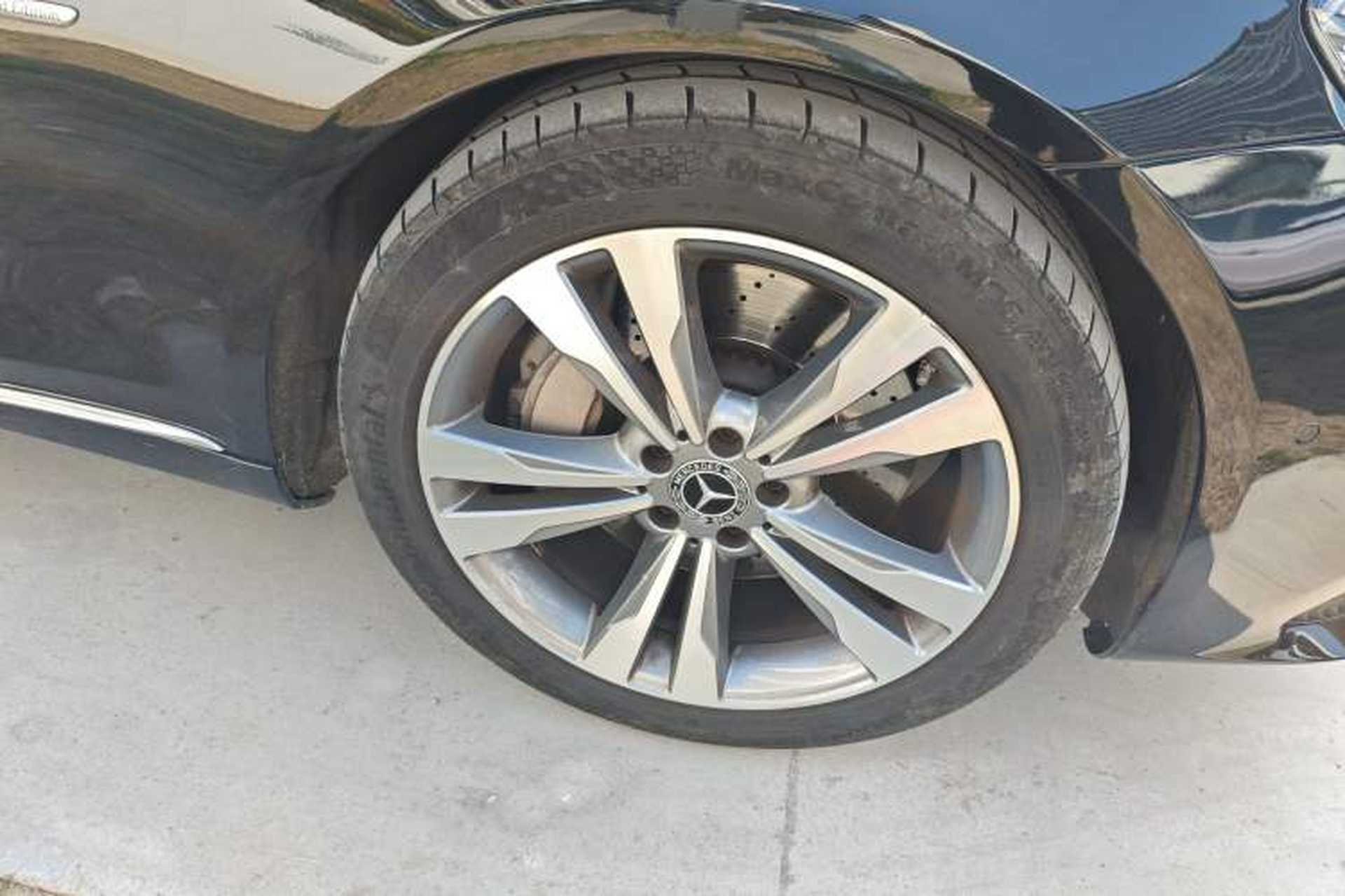 Used Mercedes-Benz S-Class 2020 S 350 L Exclusive Edition Prestige Collection Right Front Wheel Hub