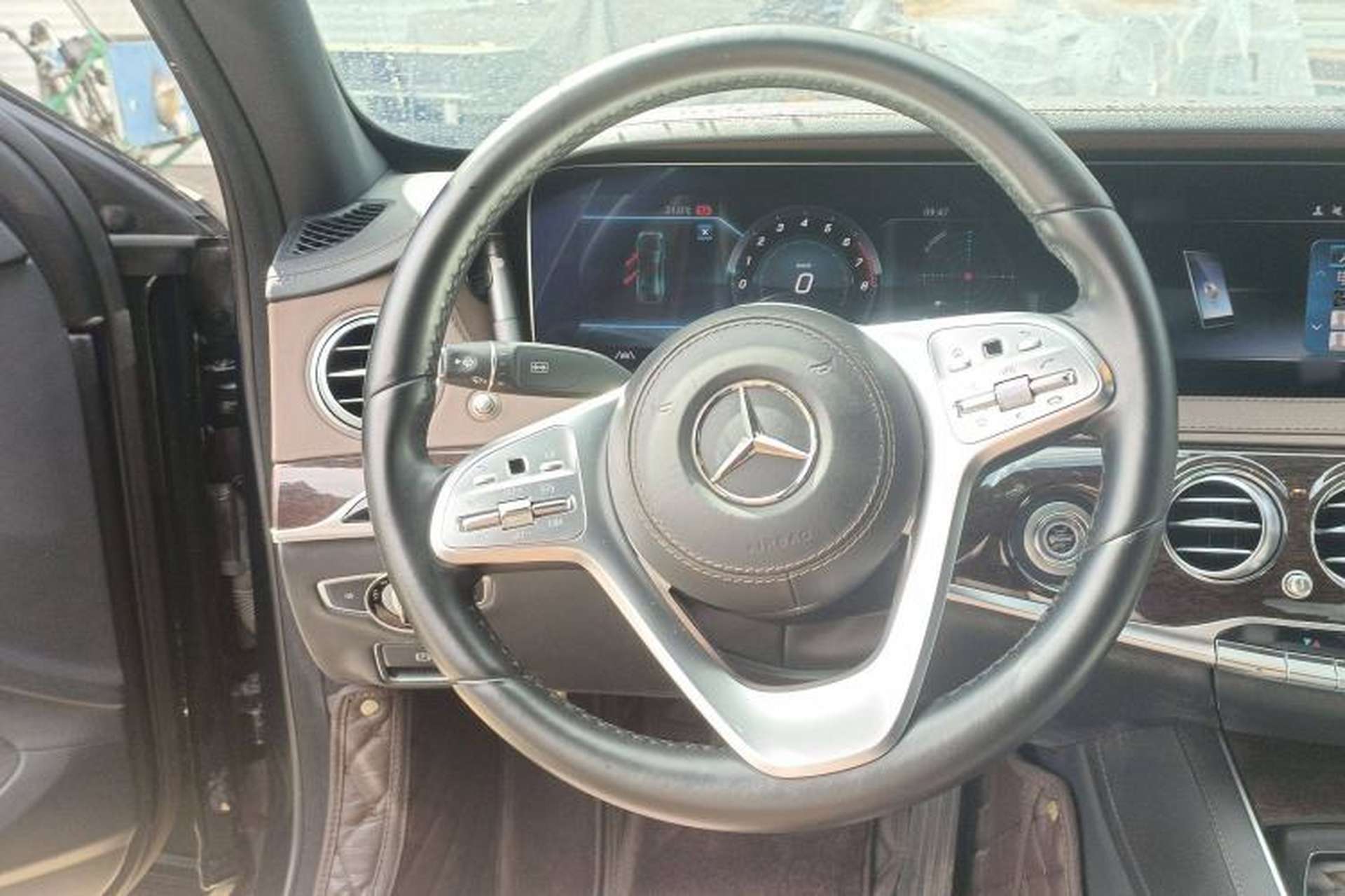 Used Mercedes-Benz S-Class 2020 S 350 L Business Class Ultimate Edition Steering Wheel