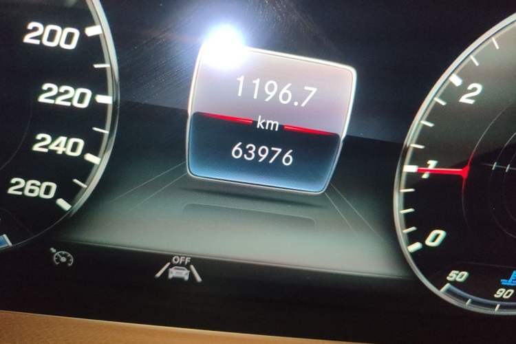 Used Mercedes-Benz S-Class 2020 S 350 L Business Class Ultimate Edition Odometer Close Up