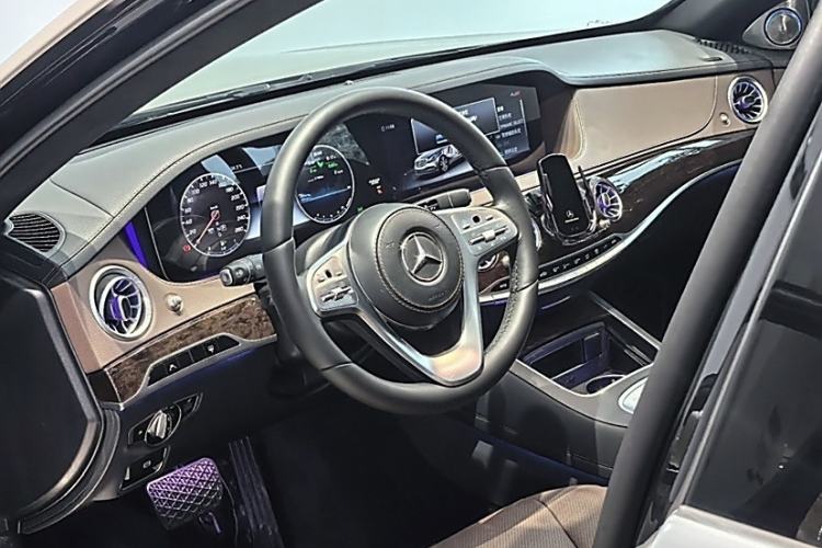 Used Mercedes-Benz S-Class 2020 S 350 L Business Class Ultimate Edition Interior 6