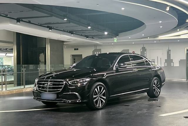 Ojetý Mercedes-Benz S-Class 2021 S 400 L Luxury Model
