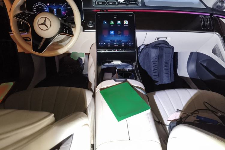 Used Mercedes-Benz S-Class 2021 S 400 L Luxury Model Center Console