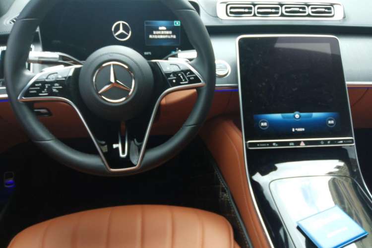 Used Mercedes-Benz S-Class 2021 S 400 L Business Model Center Console