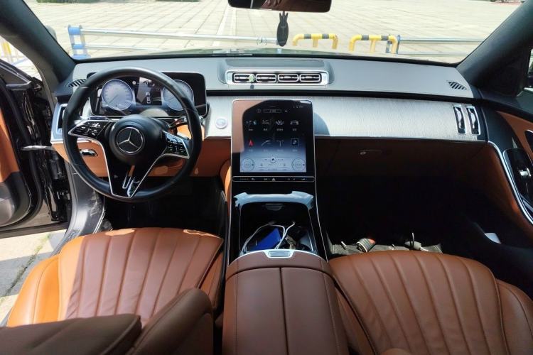 Used Mercedes-Benz S-Class 2021 S 400 L Business Model Center Console