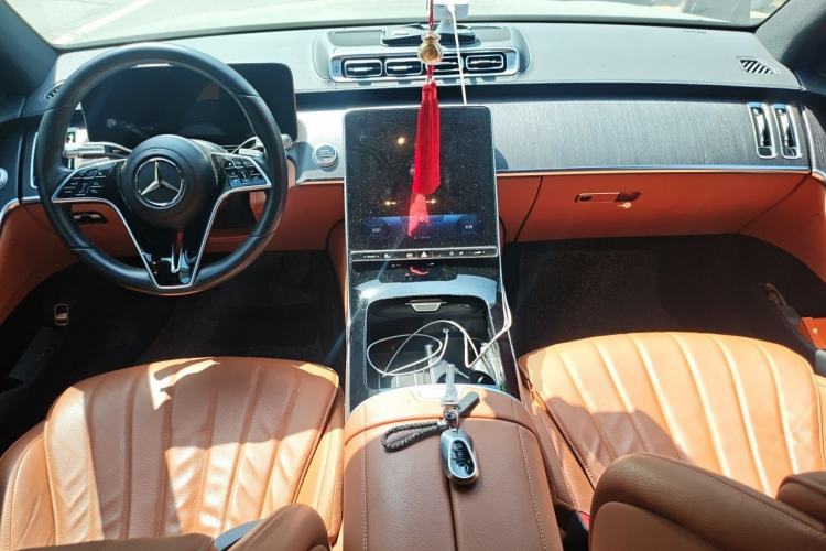 Used Mercedes-Benz S-Class 2021 S 400 L Business Model Center Console