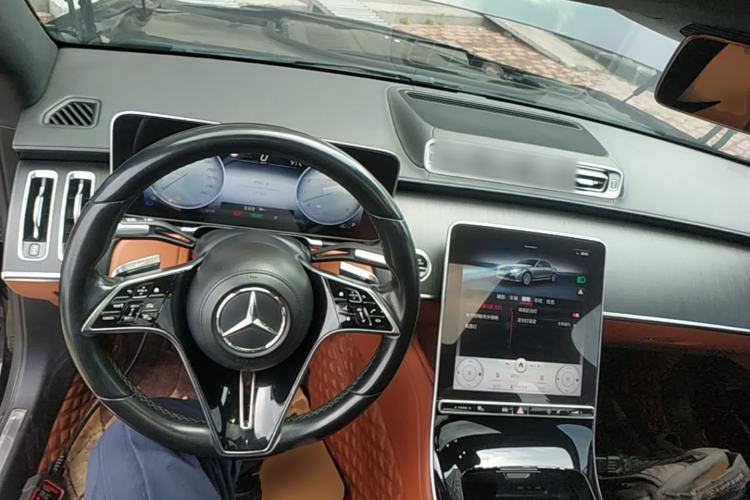 Used Mercedes-Benz S-Class 2021 S 400 L Business Model Center Console