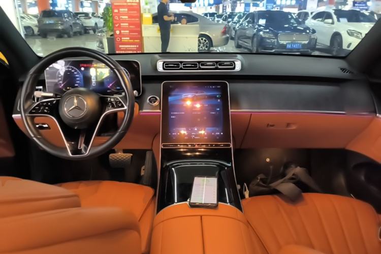 Used Mercedes-Benz S-Class 2021 S 400 L Business Model Center Console