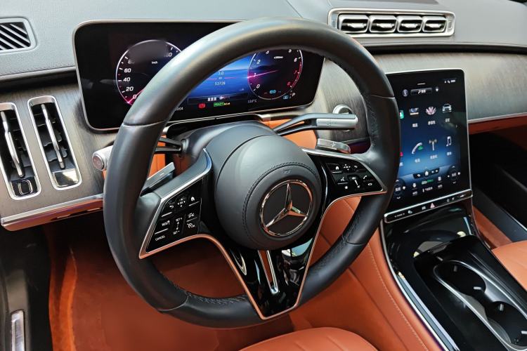 Used Mercedes-Benz S-Class 2021 S 400 L Business Model Center Console