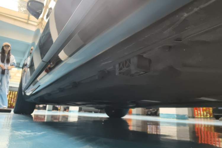 Used Mercedes-Benz S-Class 2021 S 400 L Luxury Model Chassis Rear Left