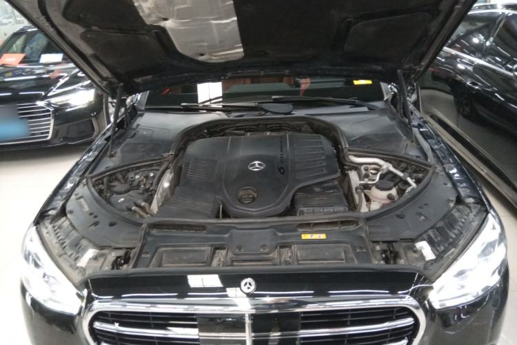 Used Mercedes-Benz S-Class 2021 S 400 L Luxury Model Engine Bay