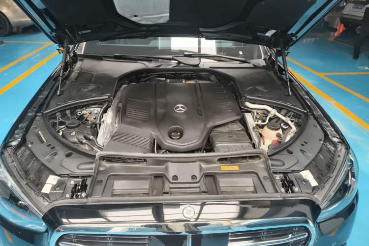 Used Mercedes-Benz S-Class 2021 S 400 L Luxury Model Engine Bay