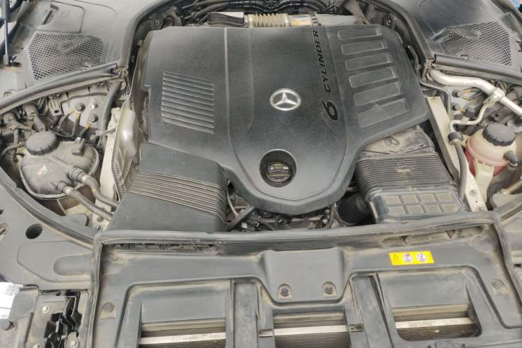 Used Mercedes-Benz S-Class 2021 S 400 L Luxury Model Engine Bay