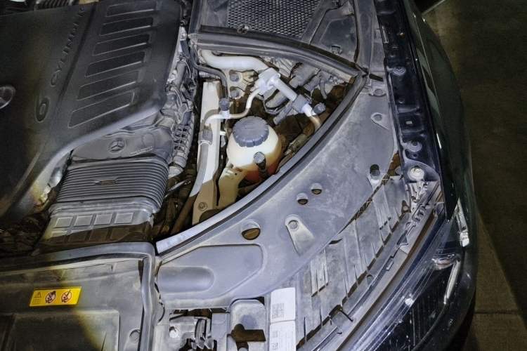 Used Mercedes-Benz S-Class 2021 S 400 L Luxury Model Engine Bay Left