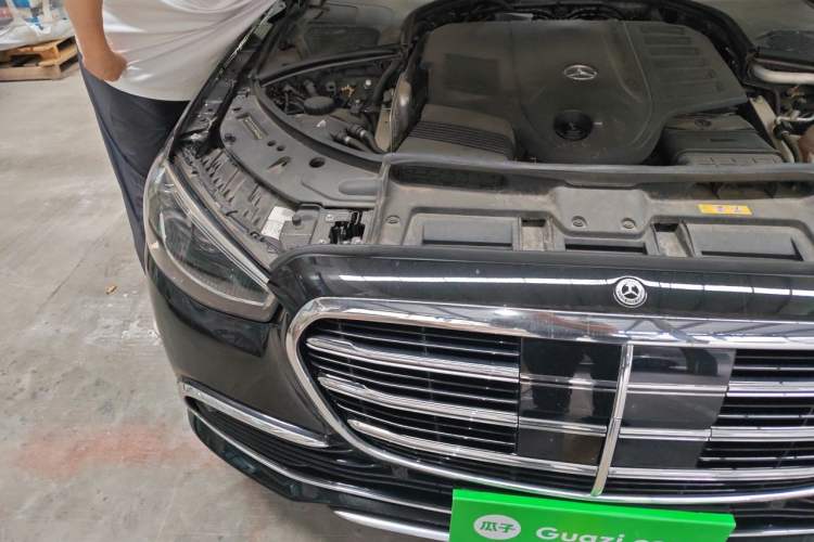 Used Mercedes-Benz S-Class 2021 S 400 L Business Model Engine Bay Right