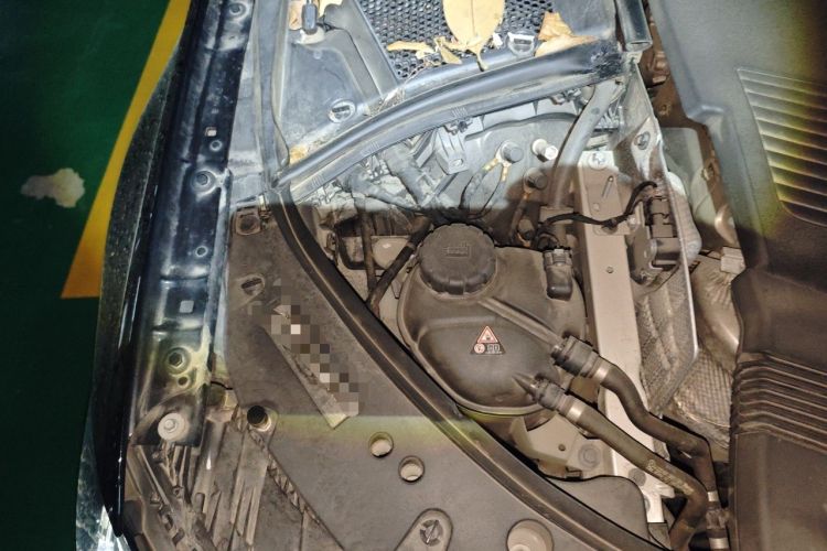 Used Mercedes-Benz S-Class 2021 S 400 L Business Model Engine Bay Right