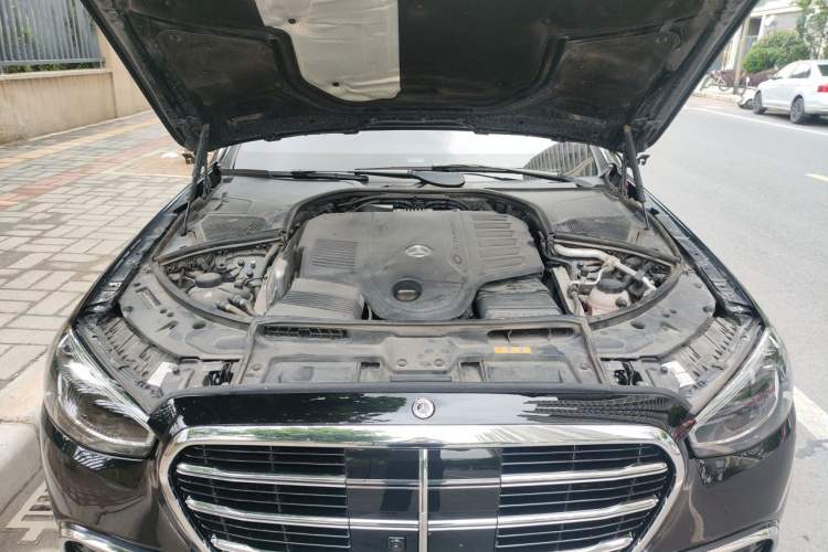 Used Mercedes-Benz S-Class 2021 S 400 L Luxury Model Engine Bay