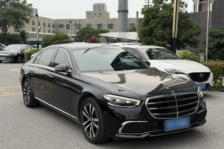 Used Mercedes-Benz S-Class 2021 S 400 L Luxury Model Exterior 2