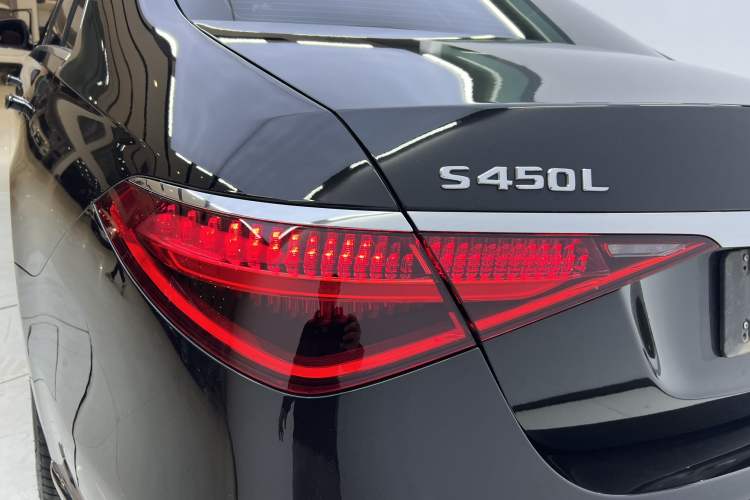 Used Mercedes-Benz S-Class 2021 S 400 L Luxury Model Exterior 7