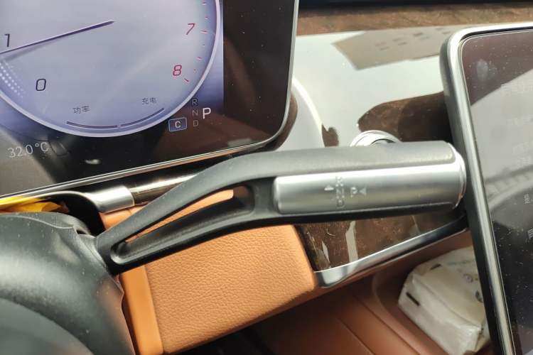 Used Mercedes-Benz S-Class 2021 S 400 L Luxury Model Gear Lever