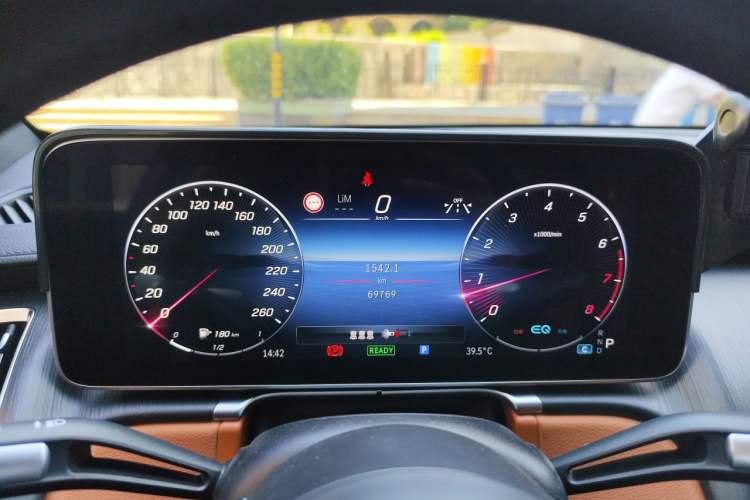 Used Mercedes-Benz S-Class 2021 S 400 L Business Model Instrument Cluster