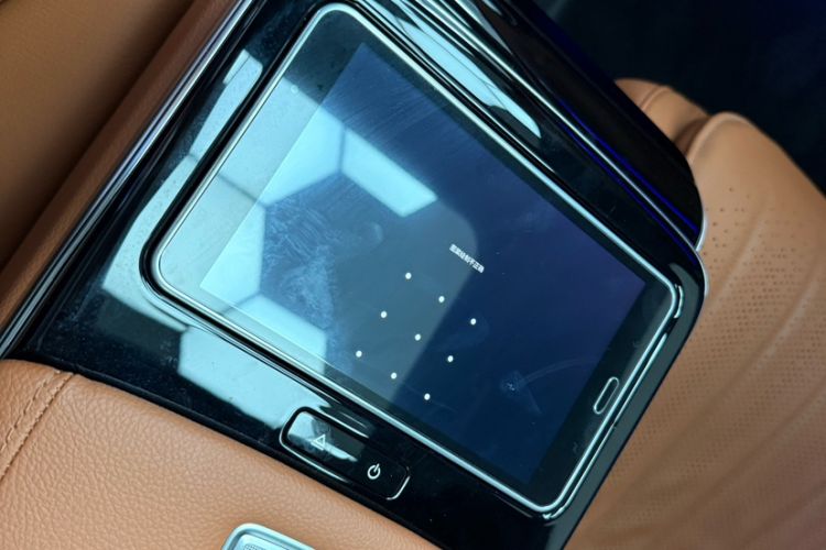 Used Mercedes-Benz S-Class 2021 S 450 L Interior 1