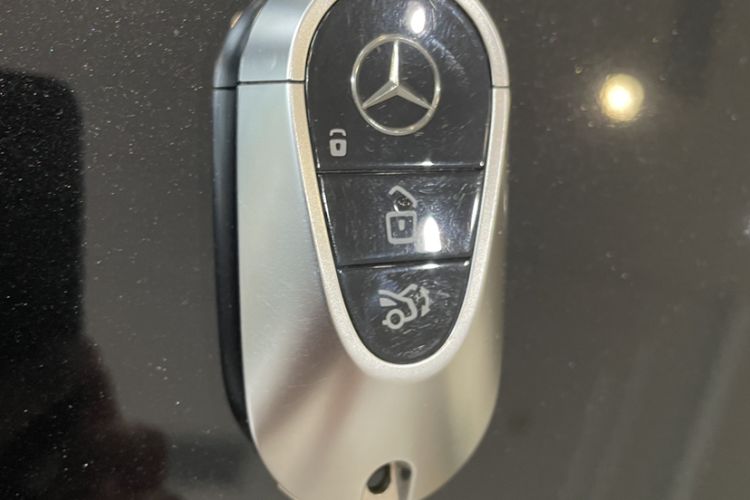 Used Mercedes-Benz S-Class 2021 S 400 L Luxury Model Interior 1