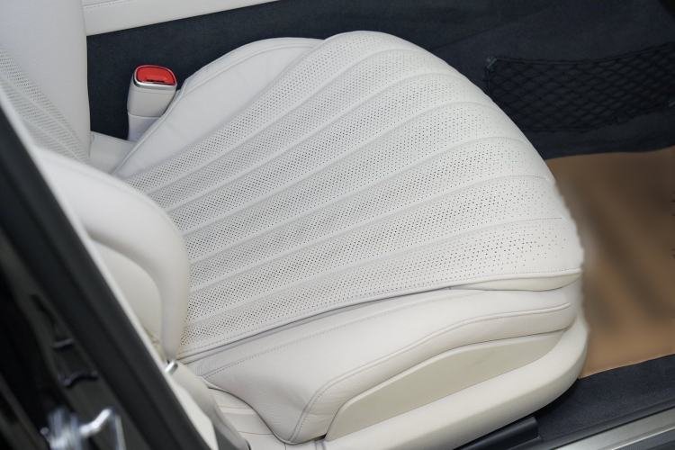 Used Mercedes-Benz S-Class 2021 S 450 L 4MATIC Interior 10