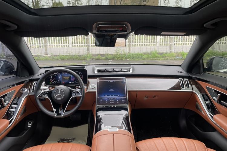 Used Mercedes-Benz S-Class 2021 S 450 L Interior 10