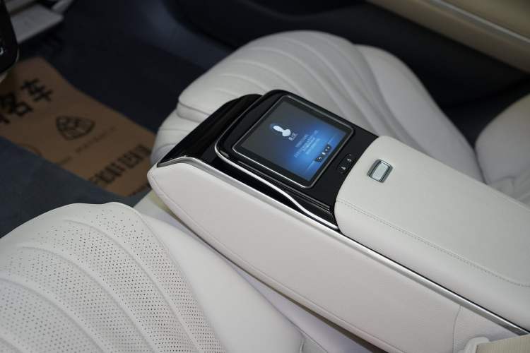 Used Mercedes-Benz S-Class 2021 S 450 L 4MATIC Interior 2