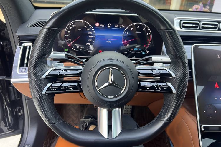 Used Mercedes-Benz S-Class 2021 S 450 L 4MATIC Interior 2