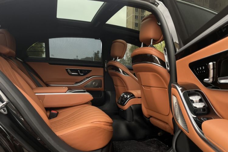 Used Mercedes-Benz S-Class 2021 S 450 L Interior 2