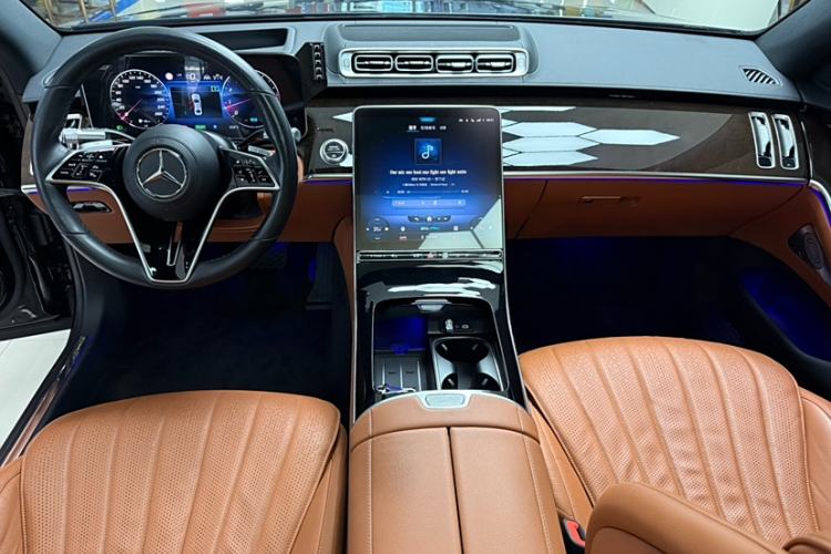 Used Mercedes-Benz S-Class 2021 S 450 L Interior 2