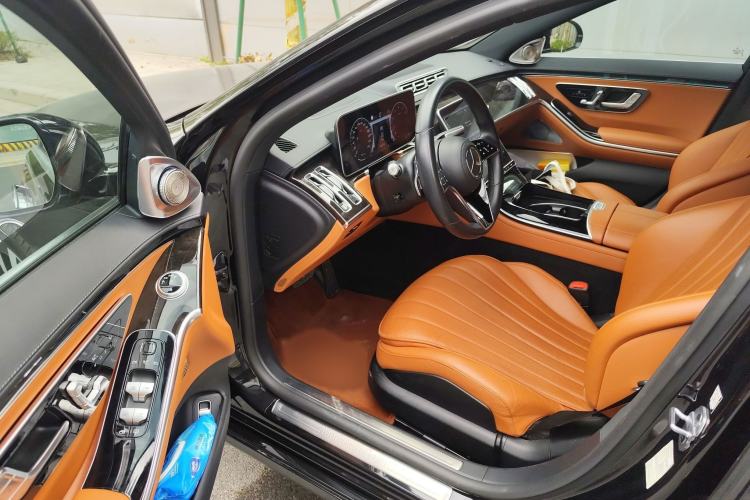 Used Mercedes-Benz S-Class 2021 Restyled S 400 L Luxury Edition Interior 3